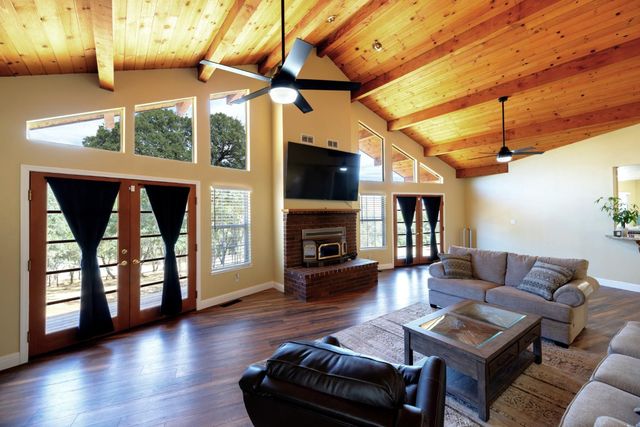 3951 Safari Trl, Pilot Hill, CA 95664