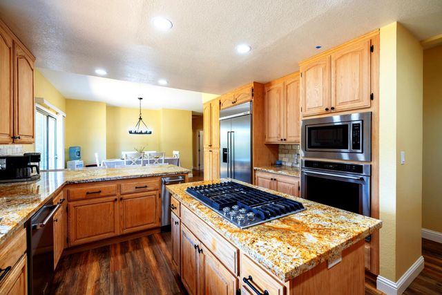 3951 Safari Trl, Pilot Hill, CA 95664