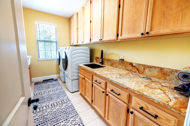 3951 Safari Trl, Pilot Hill, CA 95664