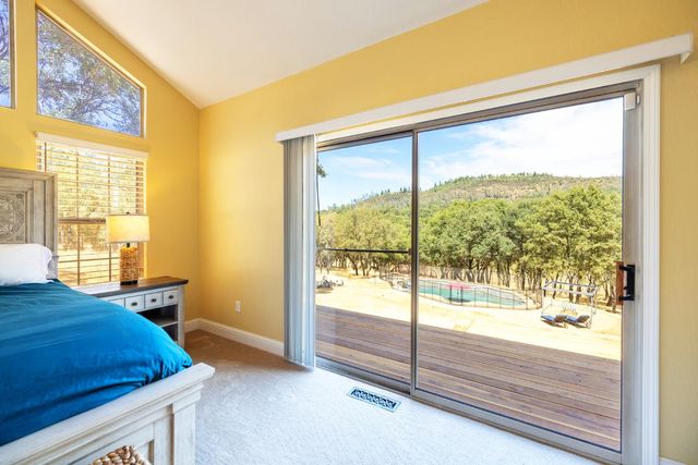 3951 Safari Trl, Pilot Hill, CA 95664