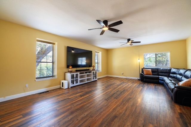 3951 Safari Trl, Pilot Hill, CA 95664