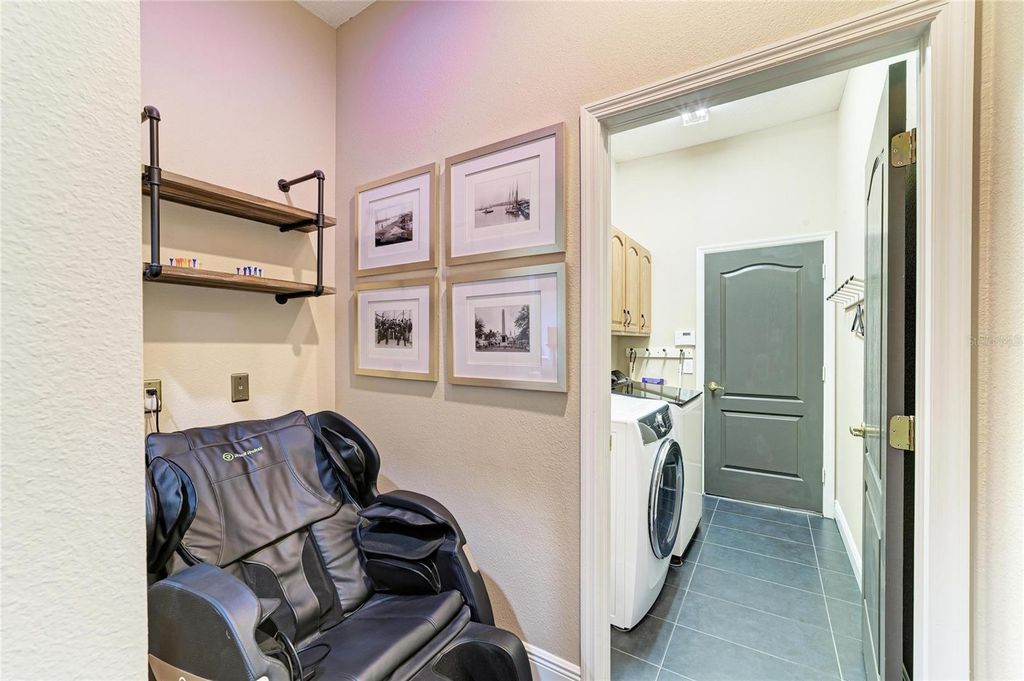 8014 SNOWY EGRET PLACE