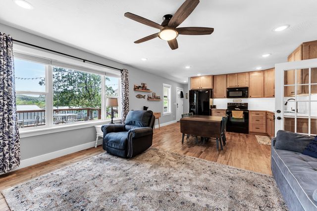 61 Rolla Hill Road, Galena, MO 65656
