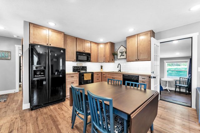 61 Rolla Hill Road, Galena, MO 65656