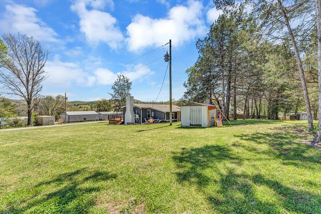 61 Rolla Hill Road, Galena, MO 65656