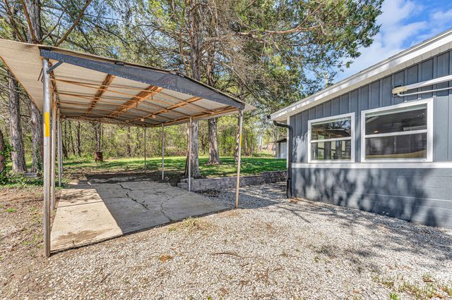 61 Rolla Hill Road, Galena, MO 65656