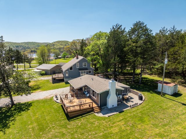61 Rolla Hill Road, Galena, MO 65656