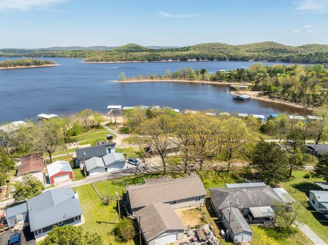 61 Rolla Hill Road, Galena, MO 65656
