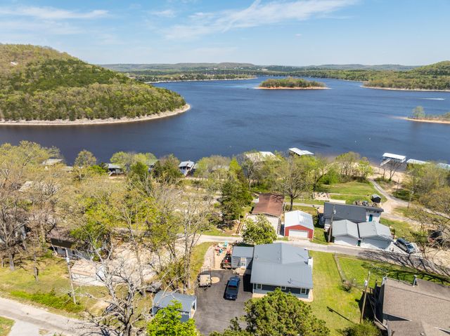 61 Rolla Hill Road, Galena, MO 65656