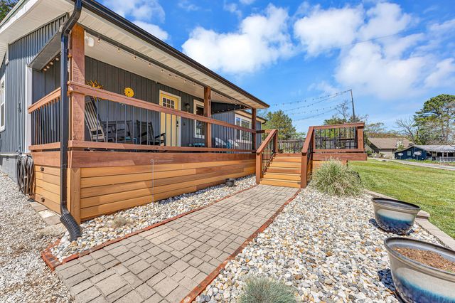 61 Rolla Hill Road, Galena, MO 65656