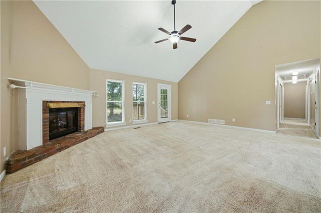 143 Wooddale Lane, Carrollton, GA 30117