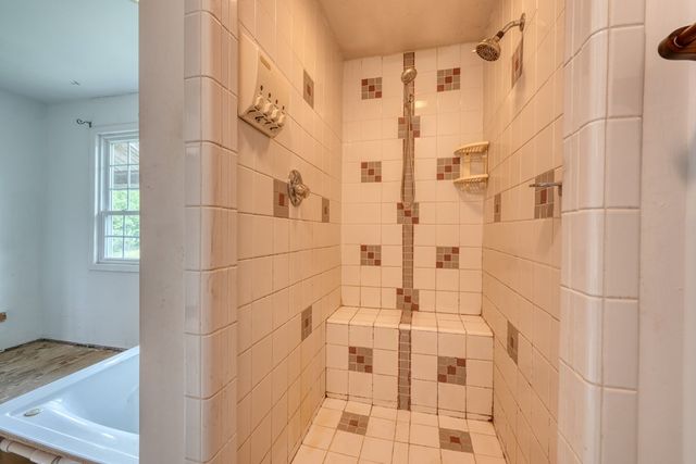 89 Simmons Ridge, Mineral Bluff, GA 30559