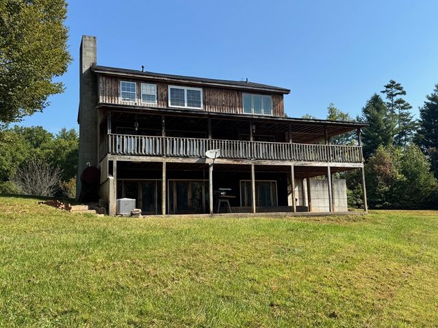 89 Simmons Ridge, Mineral Bluff, GA 30559