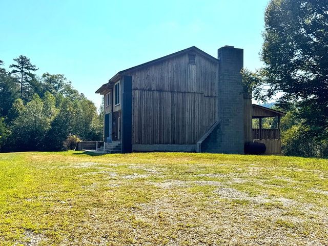 89 Simmons Ridge, Mineral Bluff, GA 30559