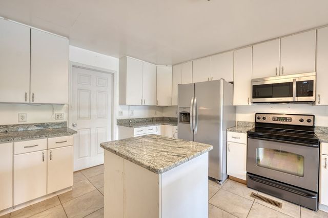 89 Simmons Ridge, Mineral Bluff, GA 30559