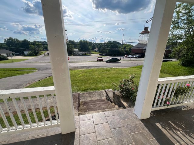104 N Mcwhorter Street, London, KY 40741