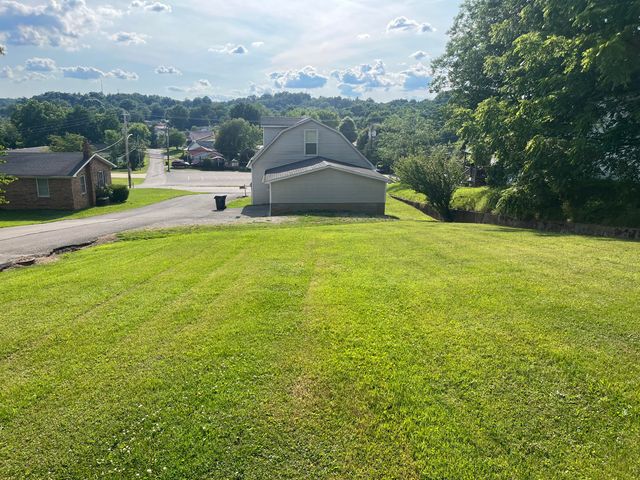 104 N Mcwhorter Street, London, KY 40741