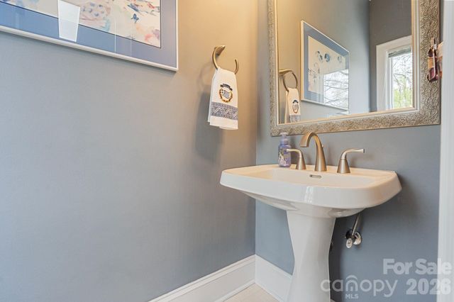 141 Grand Bay Drive, Mooresville, NC 28117