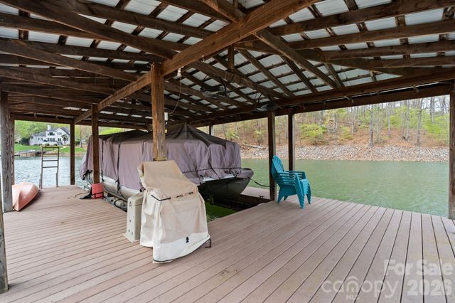 141 Grand Bay Drive, Mooresville, NC 28117
