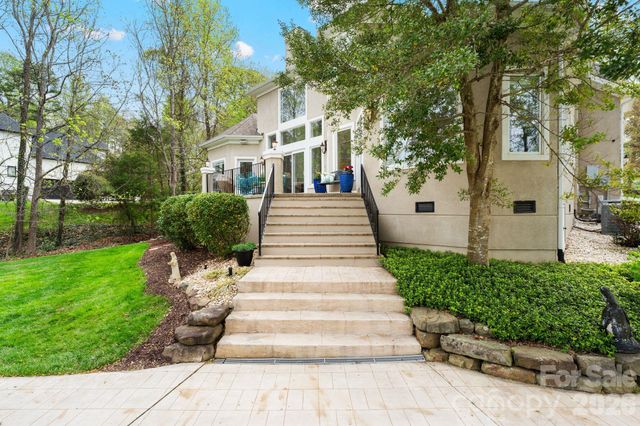 141 Grand Bay Drive, Mooresville, NC 28117