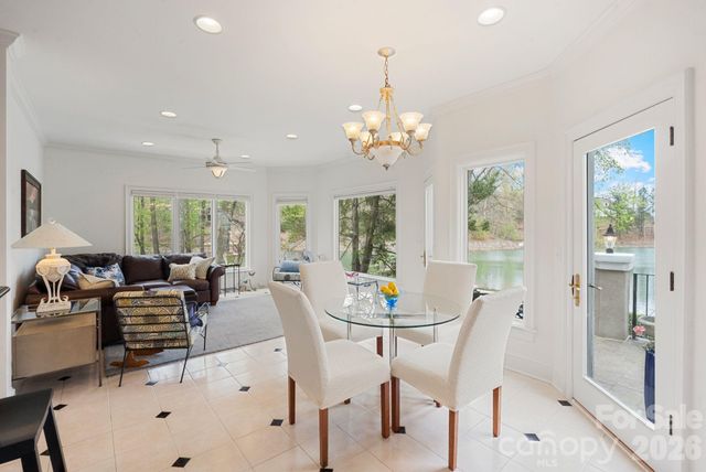 141 Grand Bay Drive, Mooresville, NC 28117