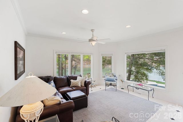 141 Grand Bay Drive, Mooresville, NC 28117