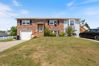 8 Chesley Avenue, Somersworth, NH 03878