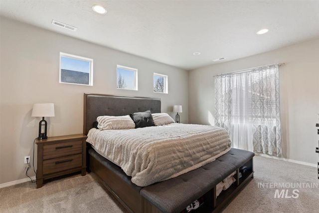 29 N Mingus Ave, Nampa, ID 83651