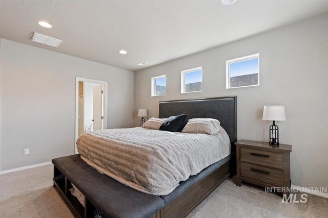 29 N Mingus Ave, Nampa, ID 83651