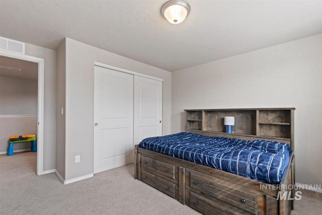 29 N Mingus Ave, Nampa, ID 83651