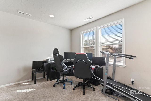 29 N Mingus Ave, Nampa, ID 83651