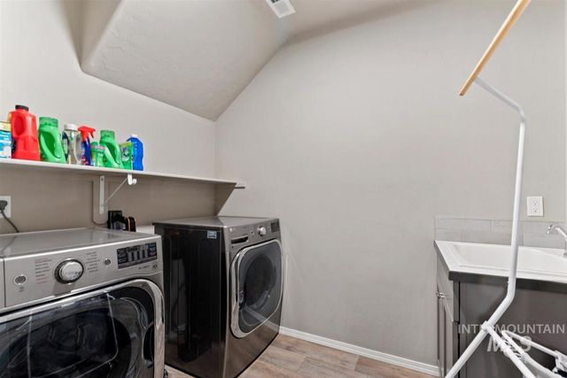 29 N Mingus Ave, Nampa, ID 83651