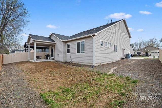 29 N Mingus Ave, Nampa, ID 83651