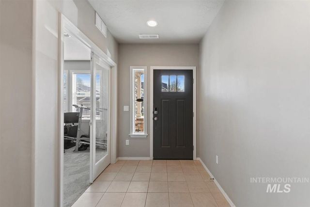 29 N Mingus Ave, Nampa, ID 83651