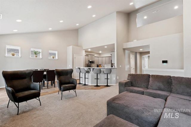 29 N Mingus Ave, Nampa, ID 83651