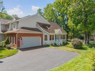 43 Westbury Court, Clifton Park, NY 12065