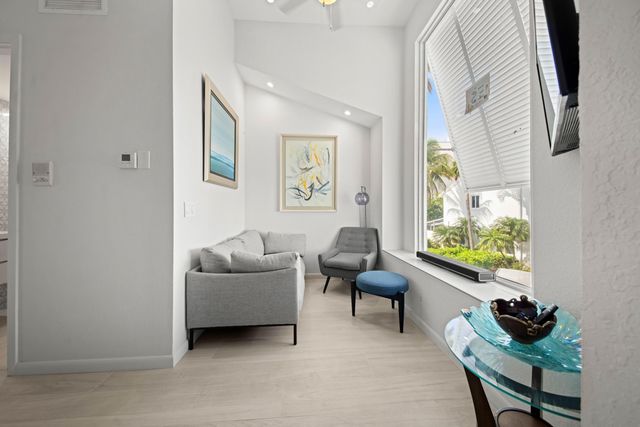 2115 S Ocean Boulevard 12, Delray Beach, FL 33483