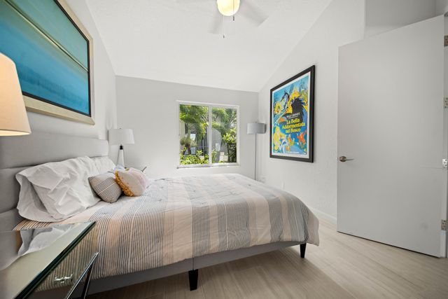 2115 S Ocean Boulevard 12, Delray Beach, FL 33483