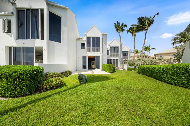 2115 S Ocean Boulevard 12, Delray Beach, FL 33483