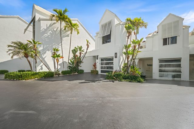 2115 S Ocean Boulevard 12, Delray Beach, FL 33483