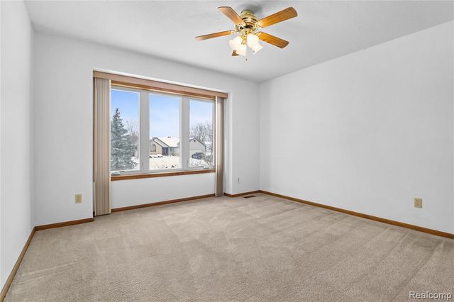 6083 Chatham Court, Grand Blanc, MI 48439