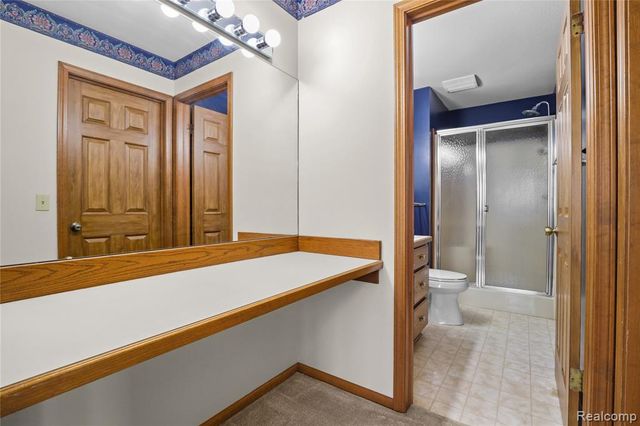 6083 Chatham Court, Grand Blanc, MI 48439