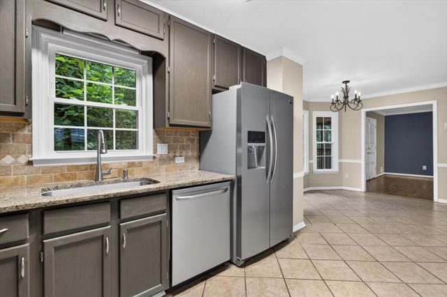40 RAQUEL Drive, Marietta, GA 30064