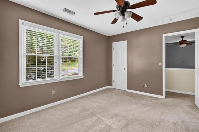 40 RAQUEL Drive, Marietta, GA 30064