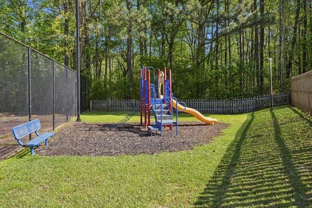 40 RAQUEL Drive, Marietta, GA 30064