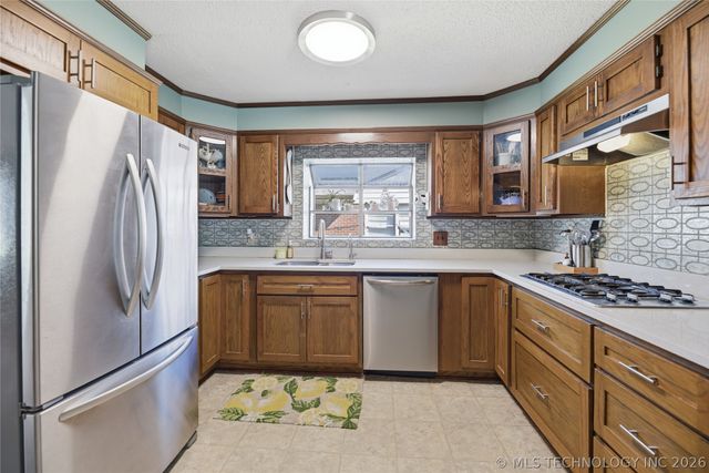 3931 S Oswego Avenue, Tulsa, OK 74135