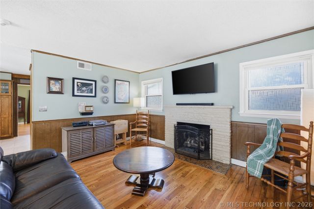 3931 S Oswego Avenue, Tulsa, OK 74135