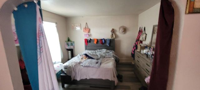 2020 W Hopkins STREET, Milwaukee, WI 53206