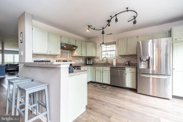 108 ASCOT CT, North Wales, PA 19454