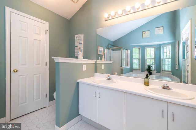 108 ASCOT CT, North Wales, PA 19454